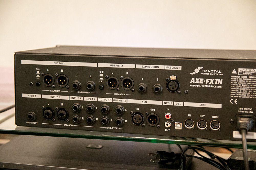 異次元の表現力！ Fractal Audio Systems / Axe-Fx IIIの魅力を、オカダインターナショナルで伺ってきた |  DiGiRECO